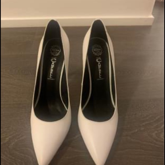 Jeffrey Campbell Heels - Picture 1 of 3